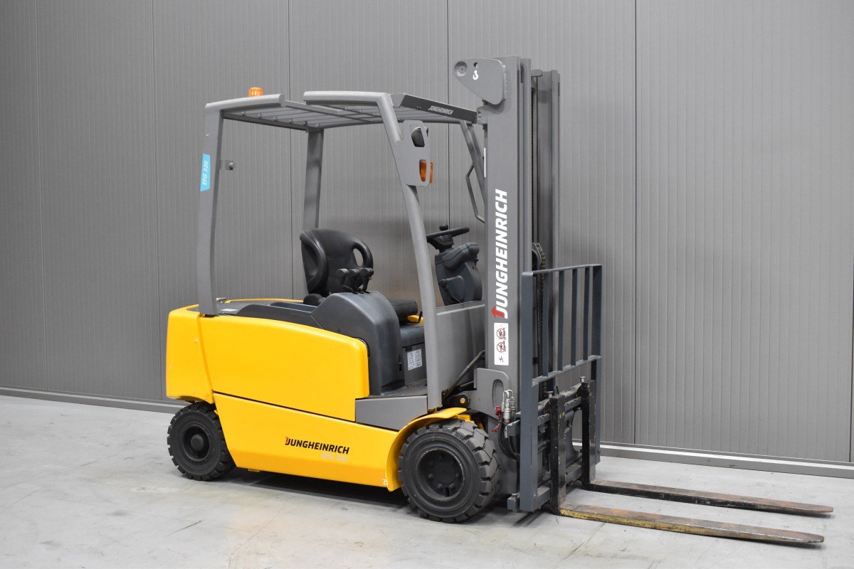 Gabelstapler Gebraucht kaufen – Jungheinrich EFG 320 N mit Elektro in Österreich