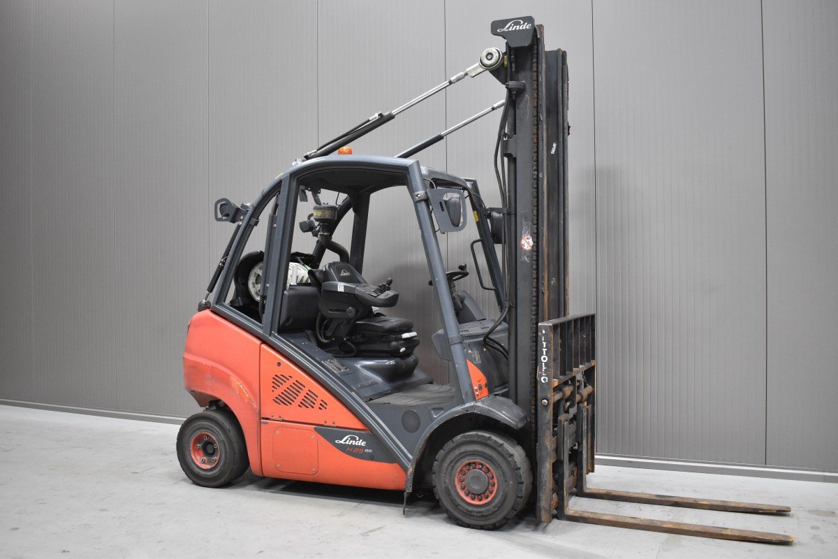 Gabelstapler Gebraucht kaufen – Linde H 25 T - 02 mit Gas in Österreich