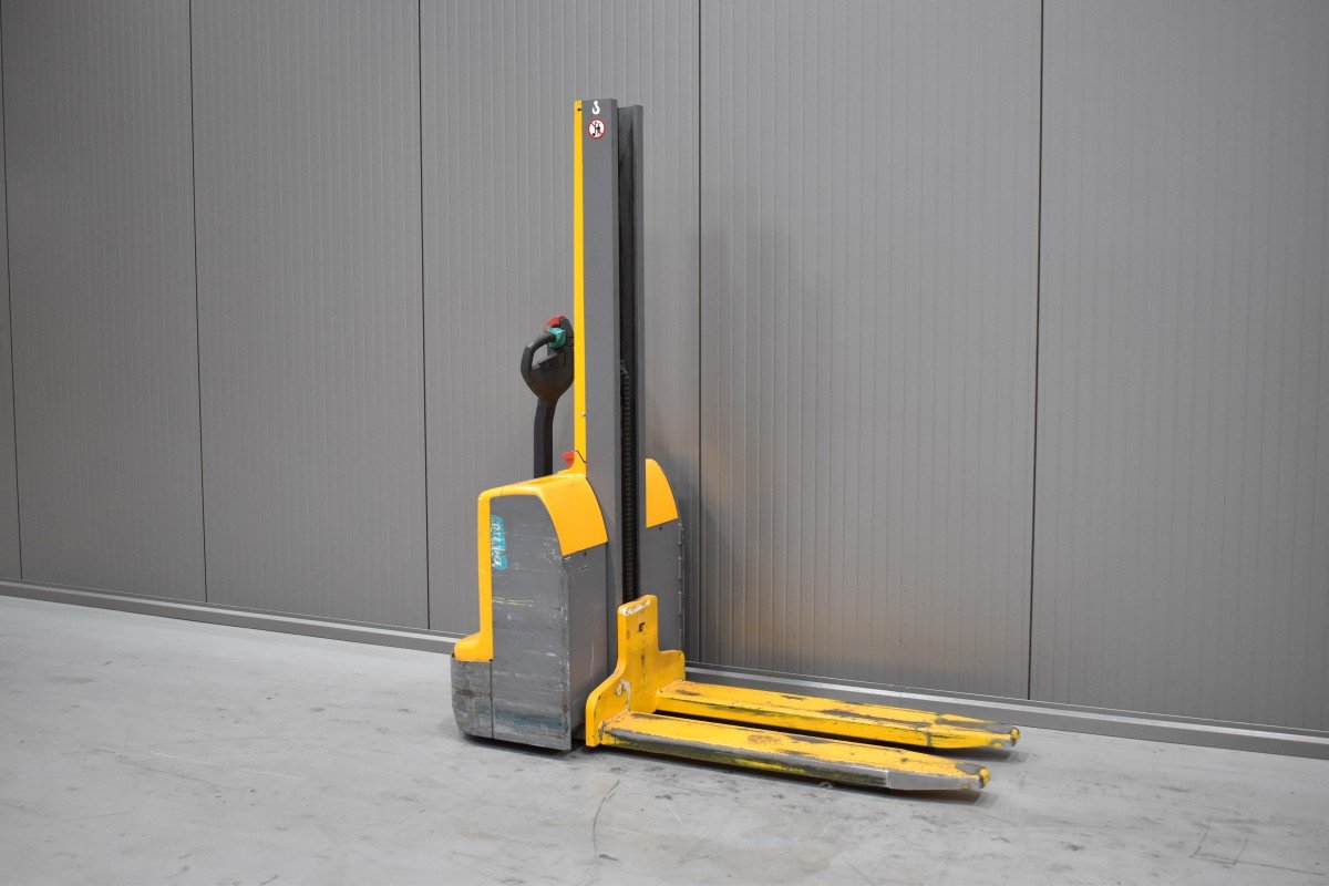 Gabelstapler Gebraucht kaufen – Jungheinrich EMC 110 mit Elektro in Österreich