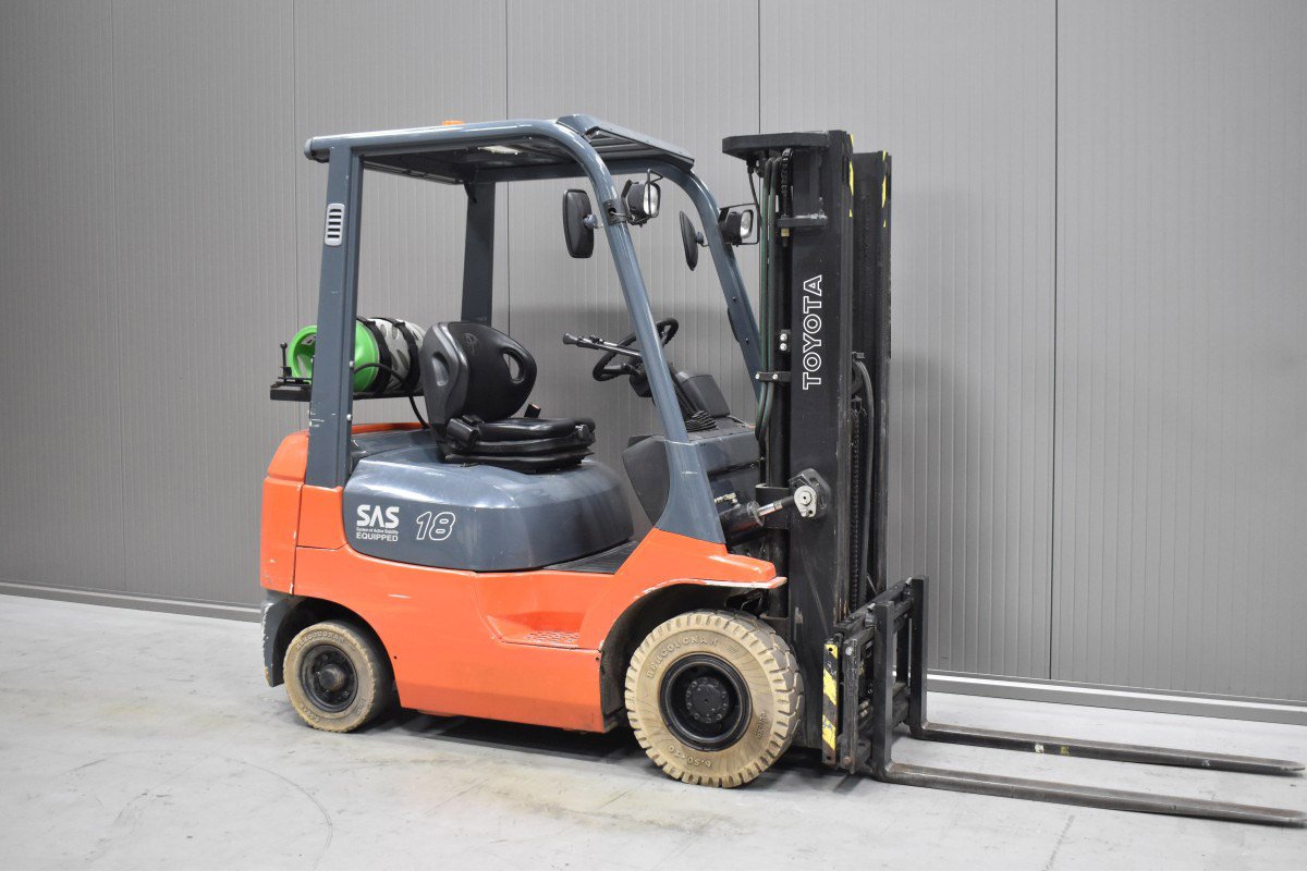 Gabelstapler Gebraucht kaufen – Toyota 42-7FGF18 mit Gas in Österreich