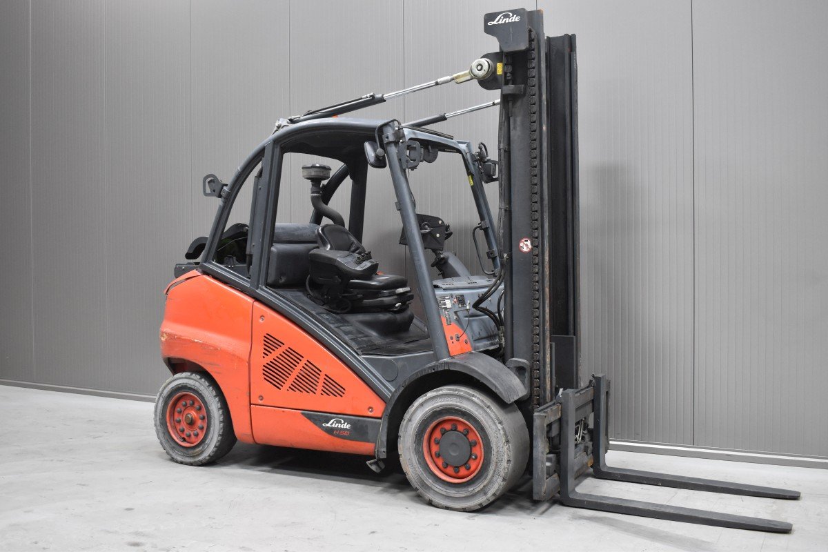 Gabelstapler Gebraucht kaufen – Linde H 50 T - 01 mit Gas in Österreich