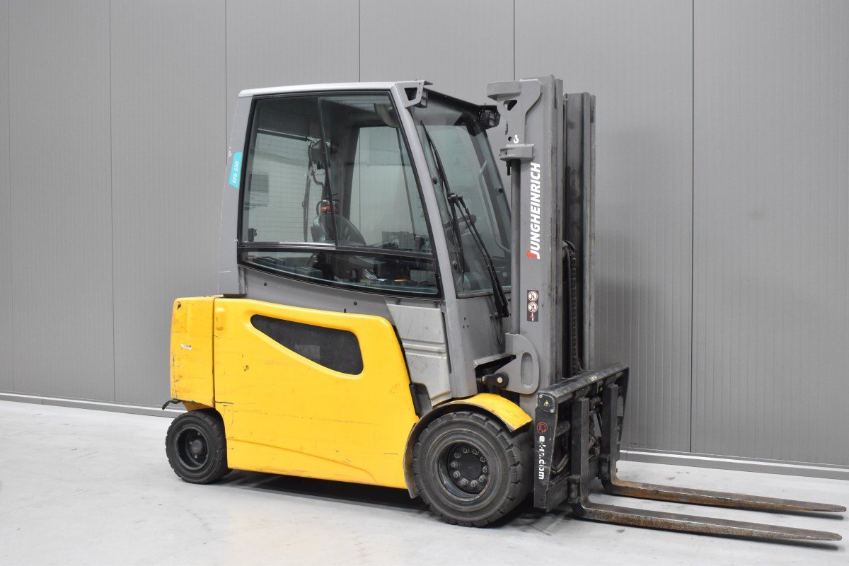 Gabelstapler Gebraucht kaufen – Jungheinrich EFG S 30 mit Elektro in Österreich