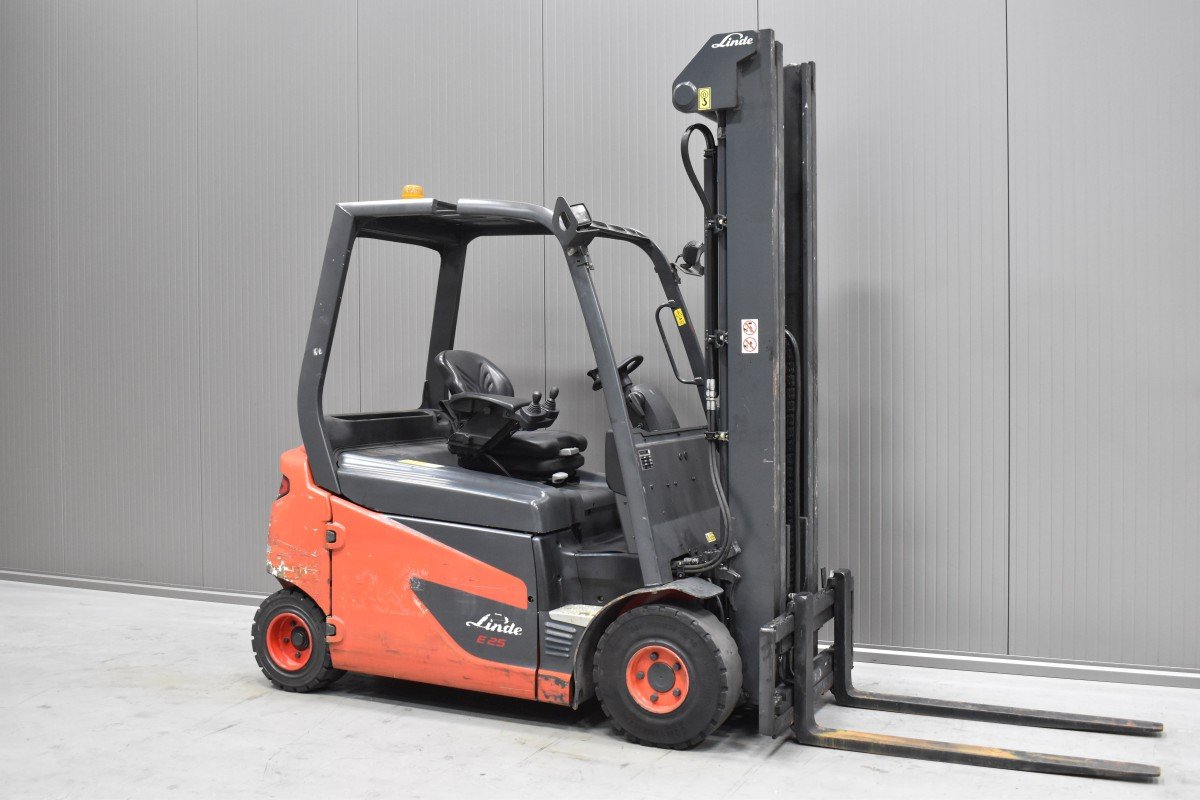 Gabelstapler Gebraucht kaufen – Linde E 25 mit Elektro in Österreich