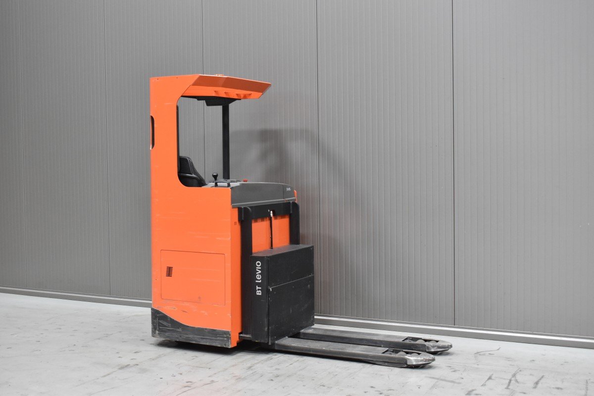 Gabelstapler Gebraucht kaufen – Toyota LRE 200 mit Elektro in Österreich