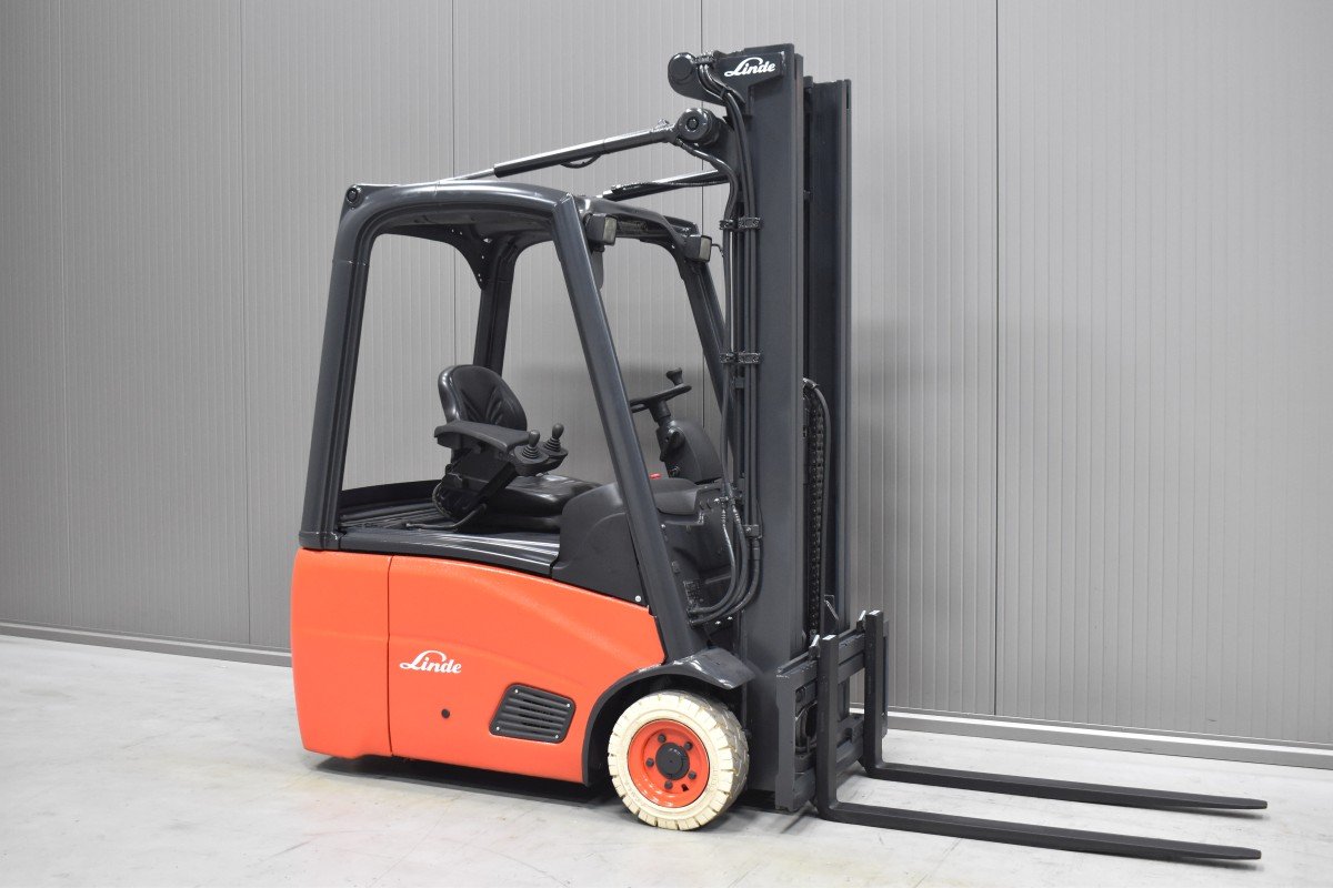 Gabelstapler Gebraucht kaufen – Linde E 16 C - 01 mit Elektro in Österreich