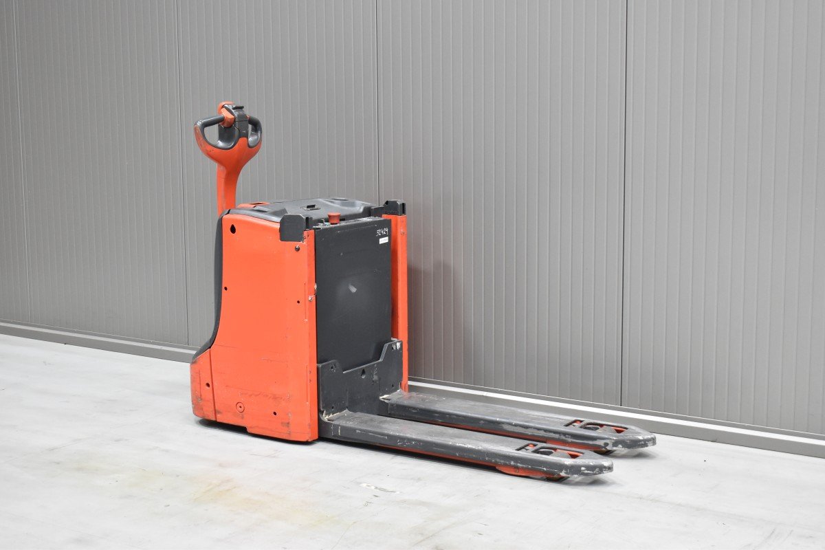 Gabelstapler Gebraucht kaufen – Linde T 16 L mit Elektro in Österreich