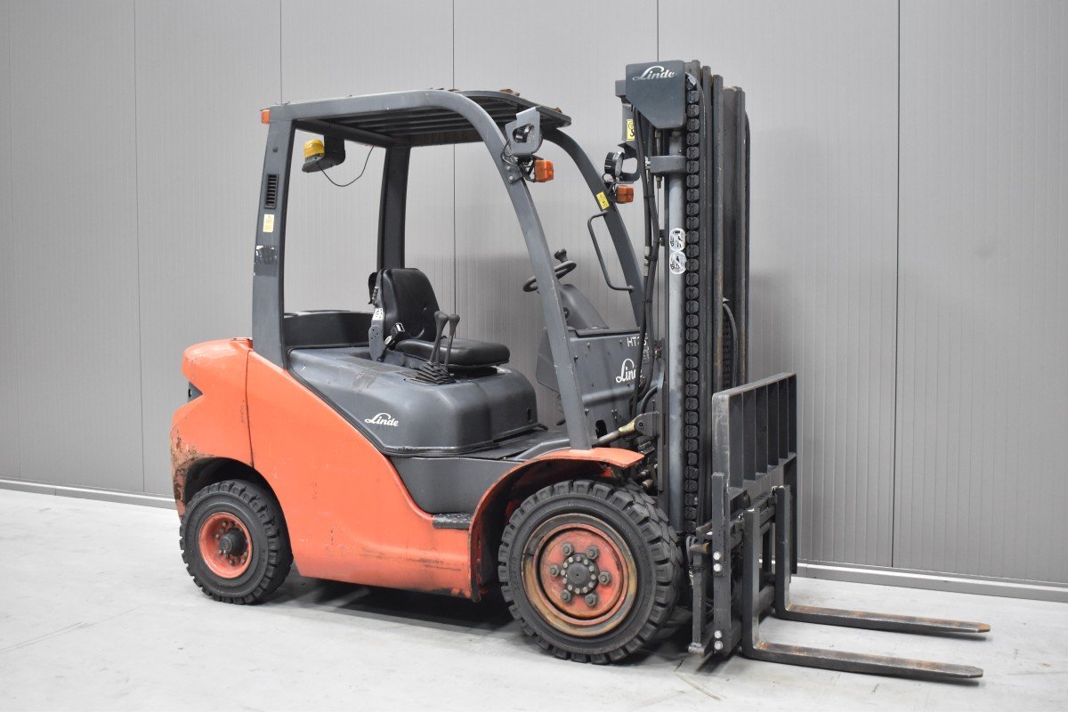 Gabelstapler Gebraucht kaufen – Linde HT 25 D mit Diesel in Österreich