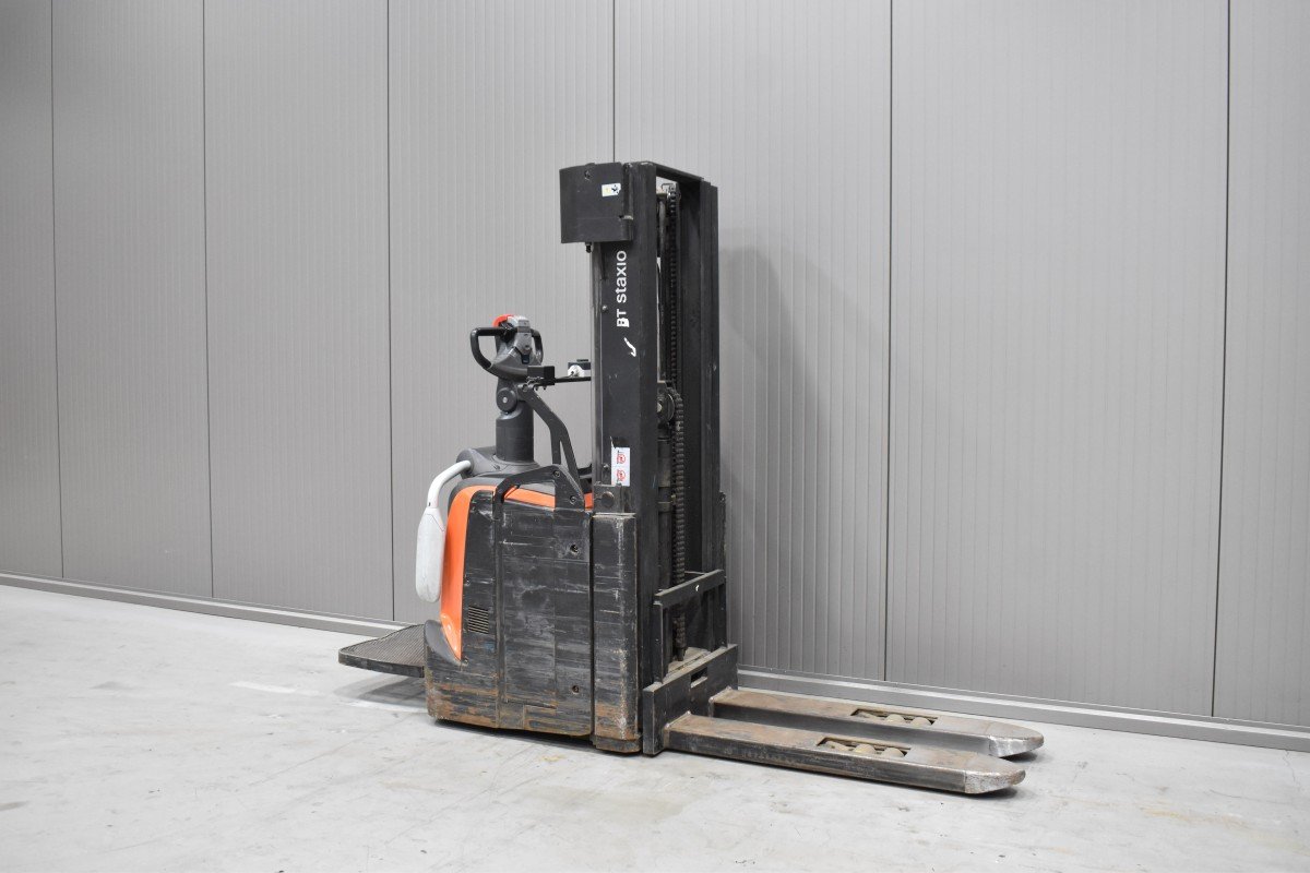 Gabelstapler Gebraucht kaufen – Toyota SPE 140L mit Elektro in Österreich