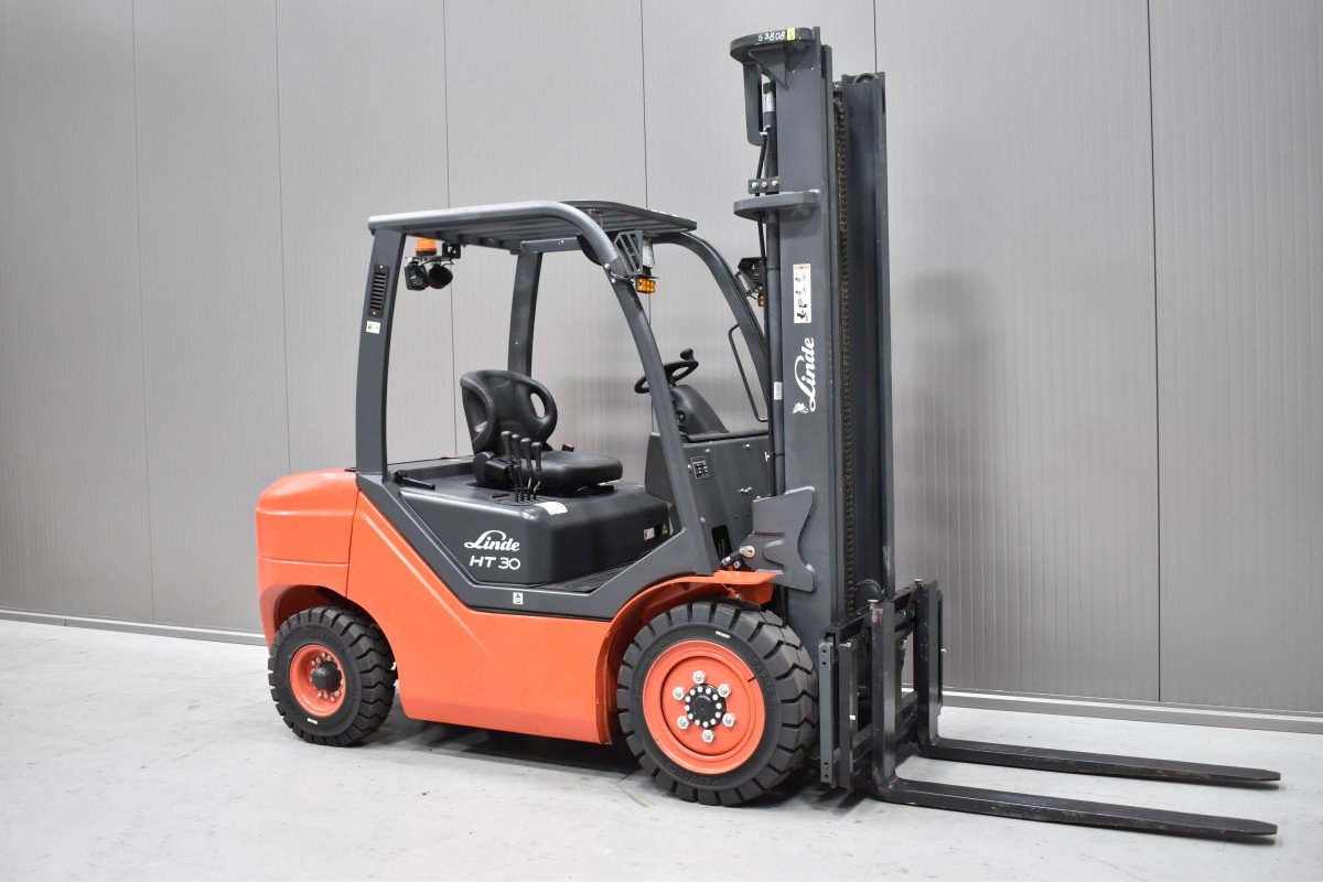 Gabelstapler Gebraucht kaufen – Linde HT 30 D mit Diesel in Österreich
