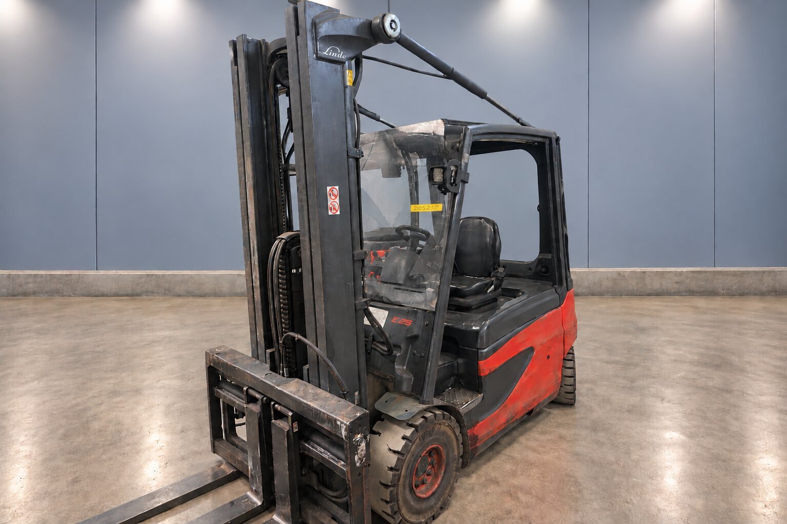 Linde E 25 L - 01