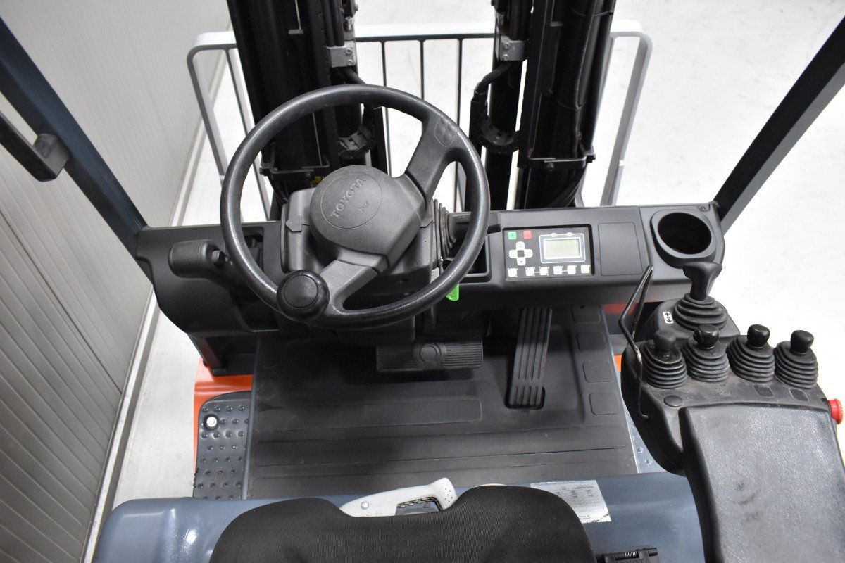 Toyota 8FBMKT20 – Bild 6