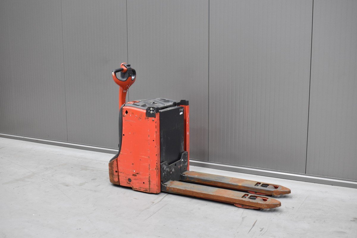 Gabelstapler Gebraucht kaufen – Linde T 16 L mit Elektro in Österreich