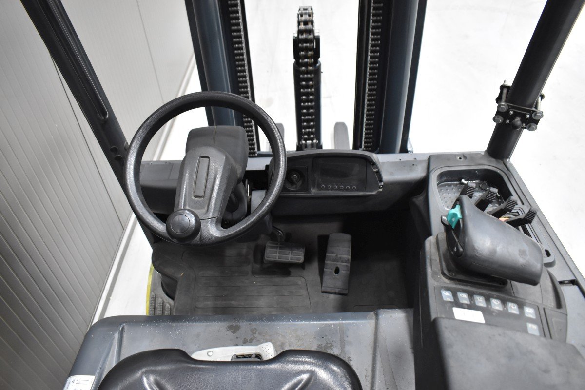 Caterpillar 2EPC5000 – Bild 6