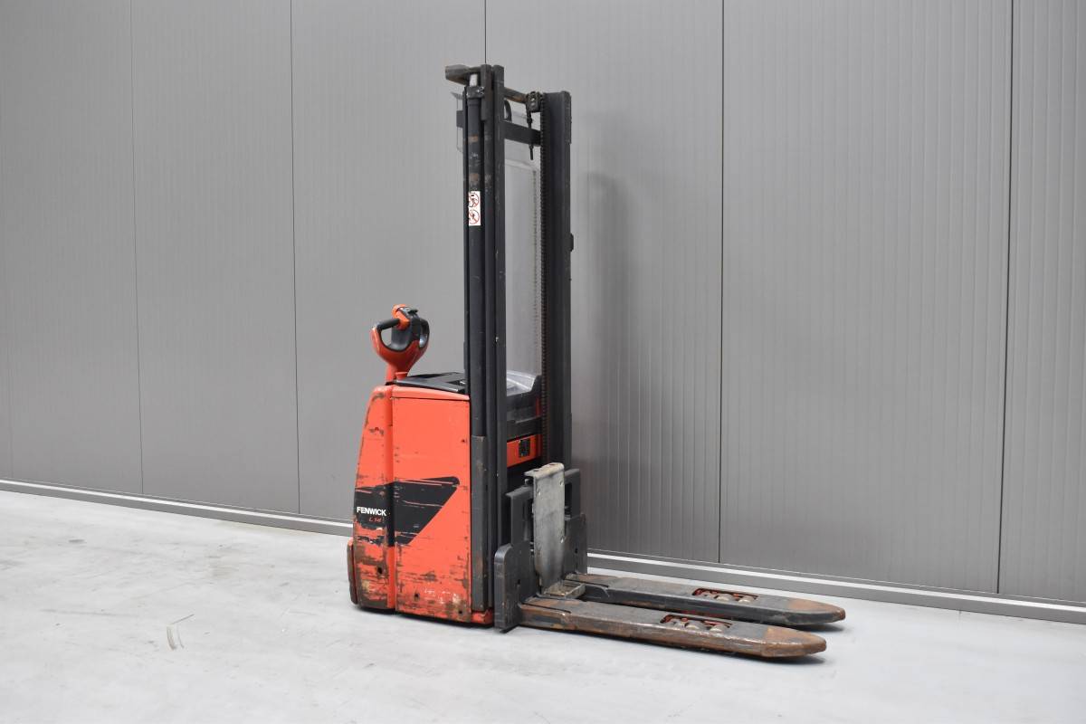 Gabelstapler Gebraucht kaufen – Linde L 14 mit Elektro in Österreich