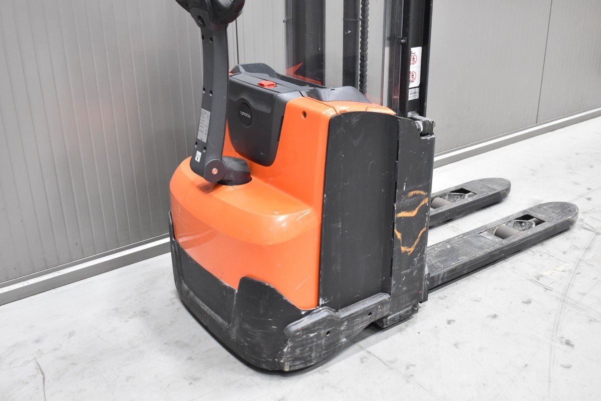 Toyota SWE 120 – Bild 6