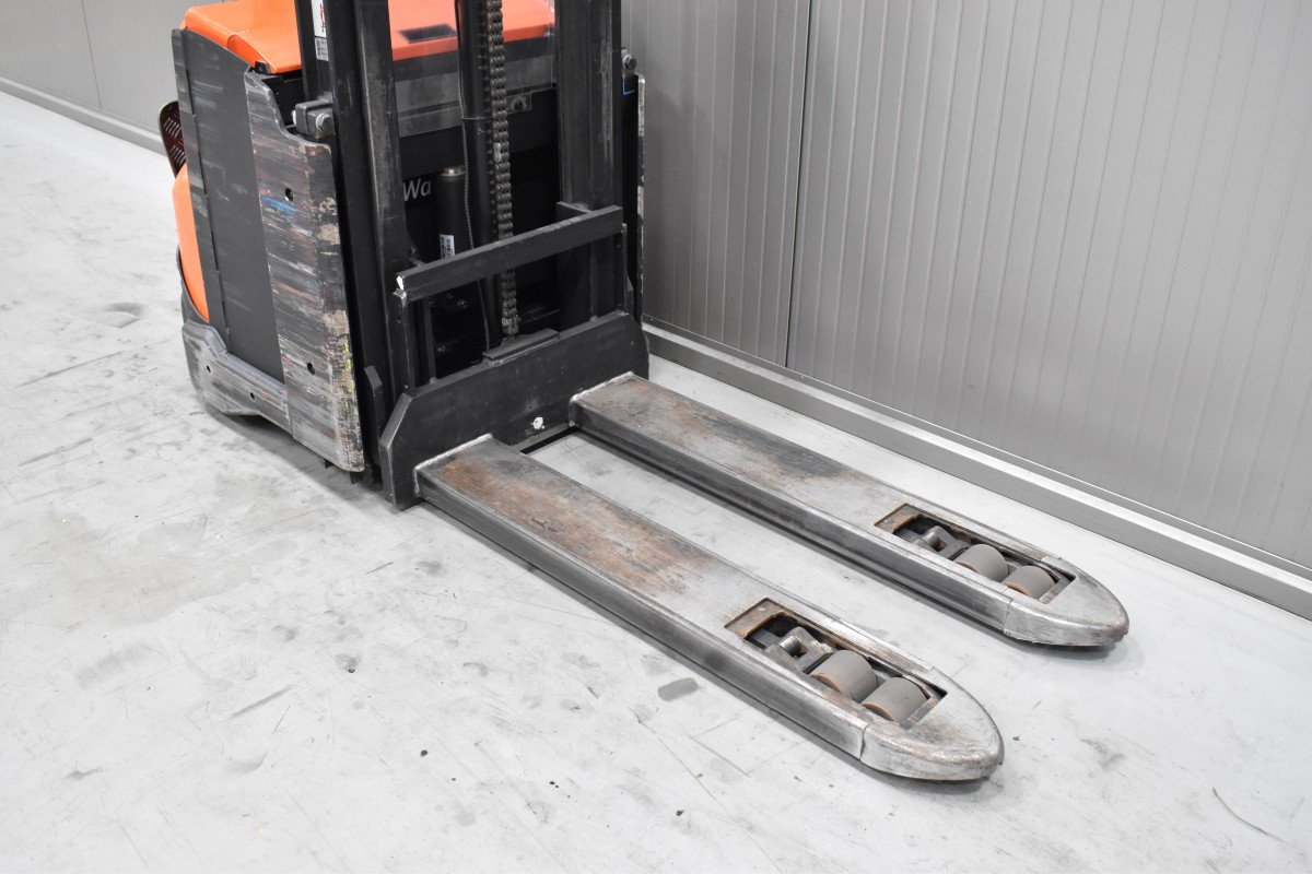 Toyota SWE 200D – Bild 4