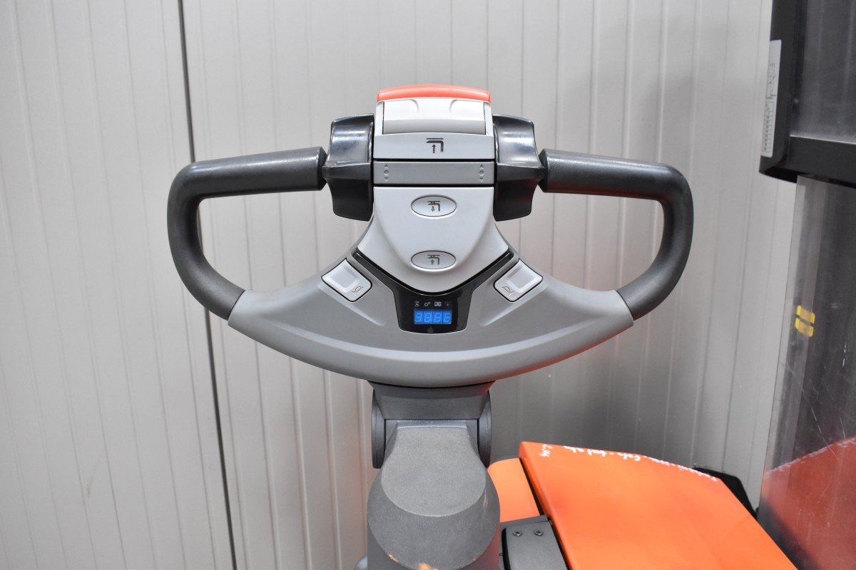 Toyota SWE 200D – Bild 5