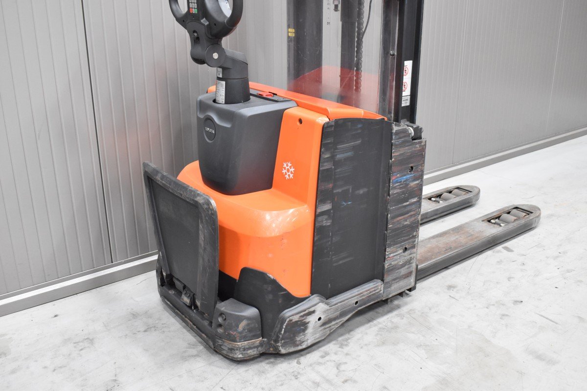 Toyota SWE 200D – Bild 6