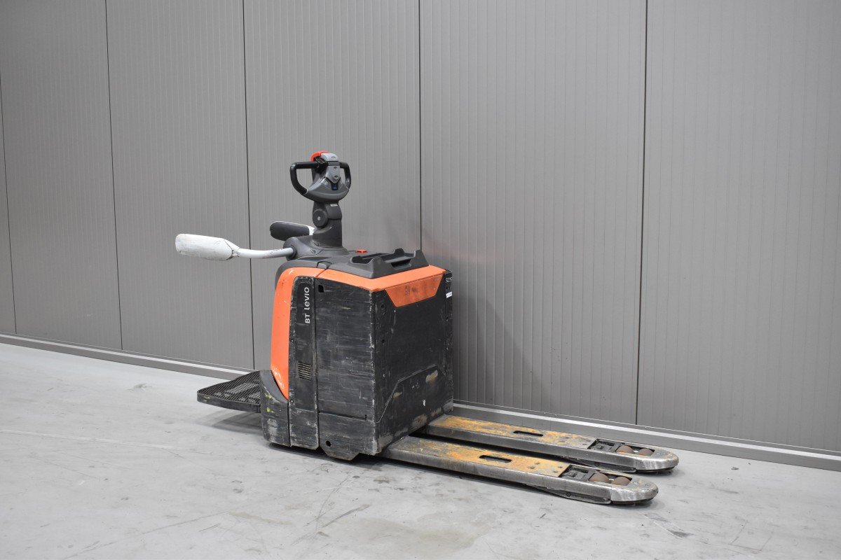 Gabelstapler Gebraucht kaufen – Toyota LPE 200 mit Elektro in Österreich