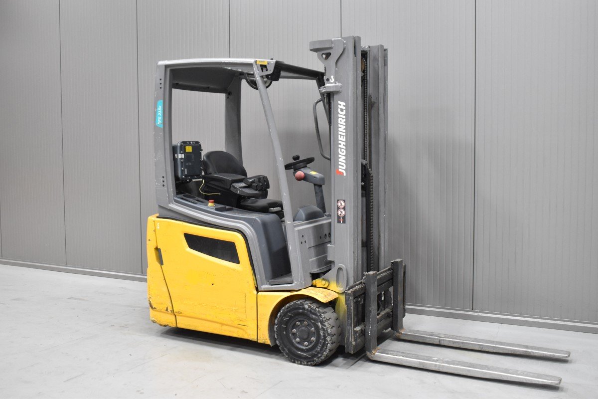 Gabelstapler Gebraucht kaufen – Jungheinrich EFG 215 mit Elektro in Österreich