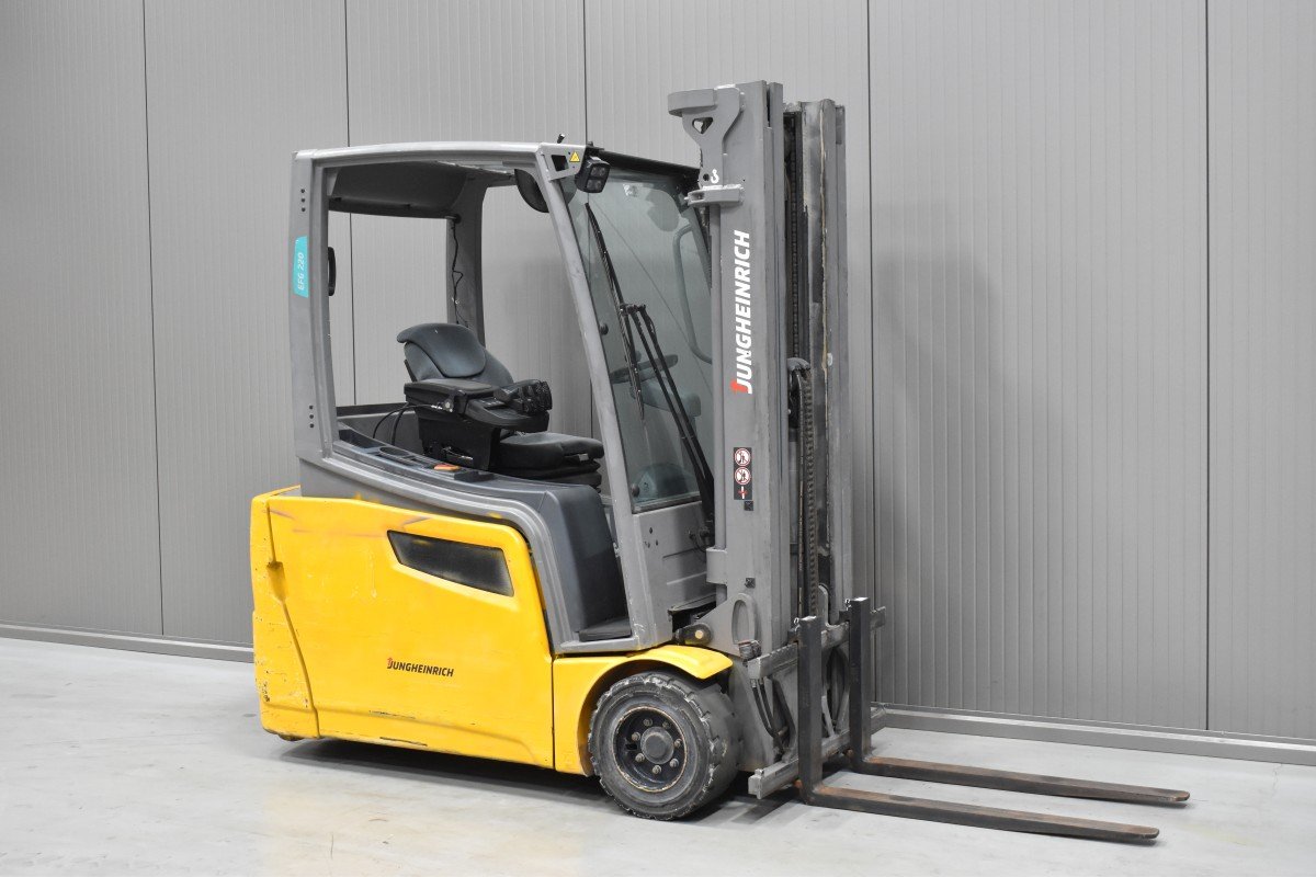 Gabelstapler Gebraucht kaufen – Jungheinrich EFG 220 mit Elektro in Österreich
