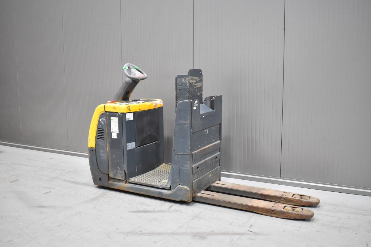 Jungheinrich ECE 220 HP Gebrauchtstapler Kaufen