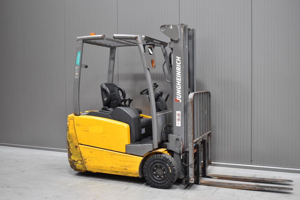 Gabelstapler Gebraucht kaufen – Jungheinrich EFG 216 kn mit Elektro in Österreich
