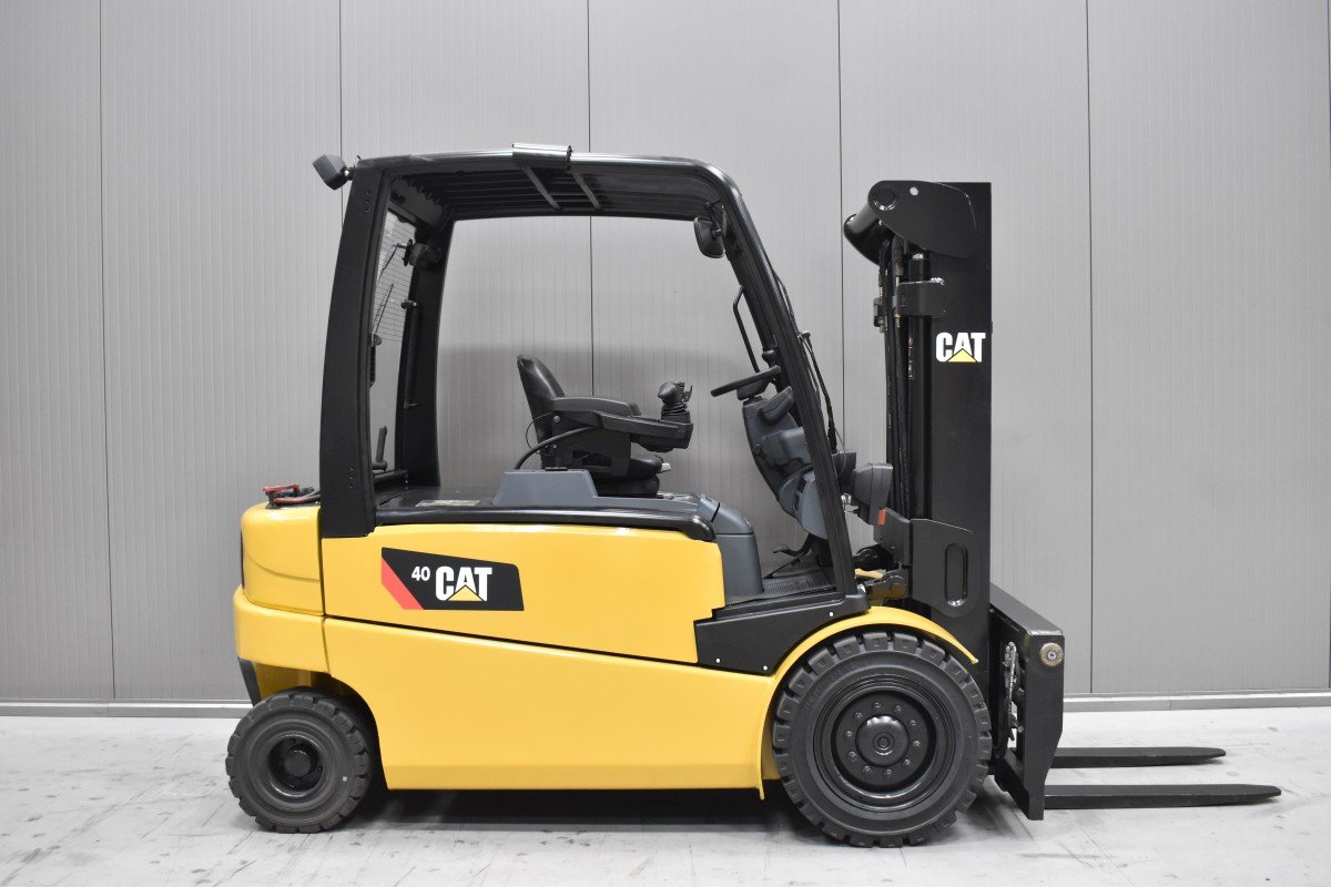 Caterpillar EP 40 – Bild 2