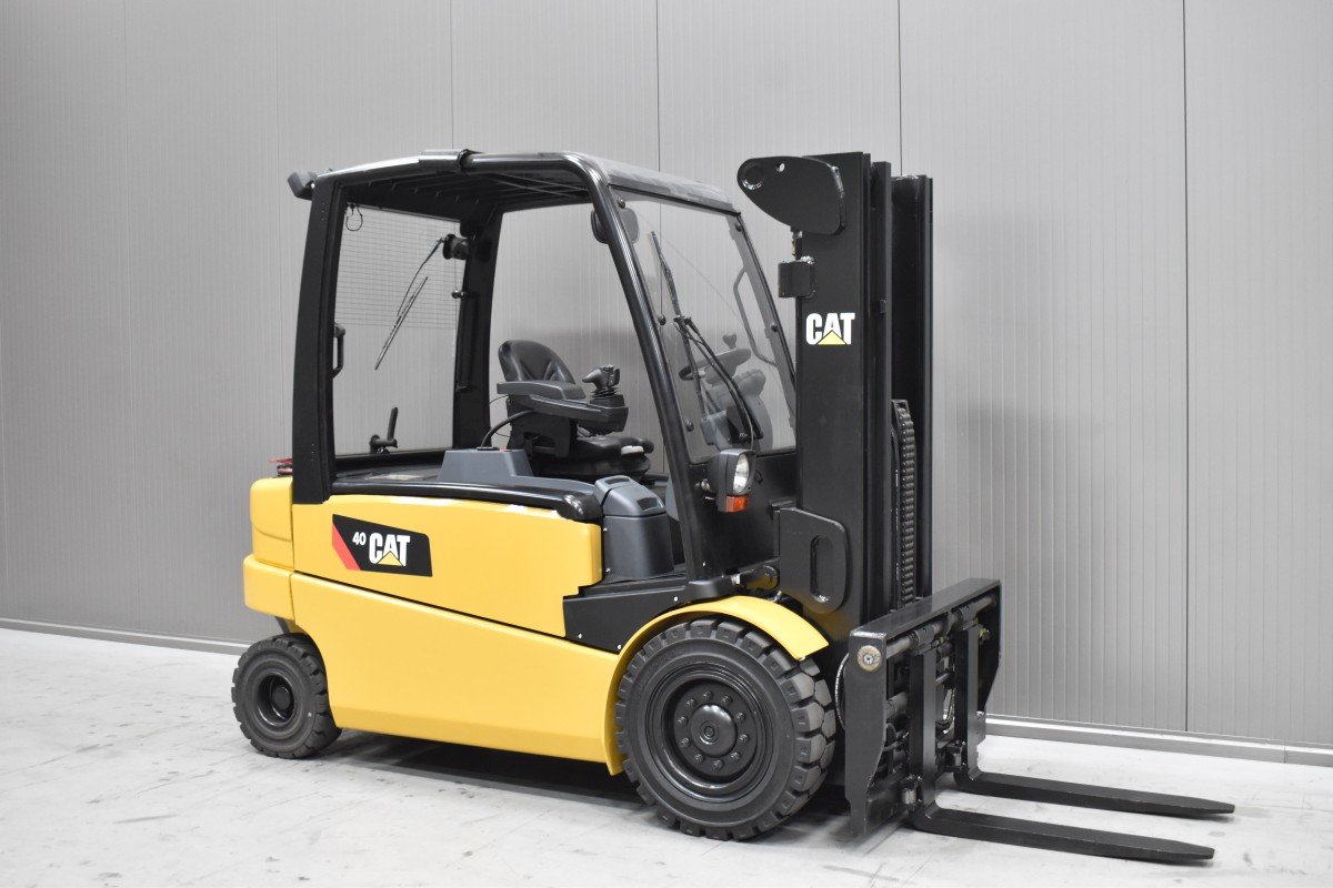 Caterpillar EP 40 Gebrauchtstapler Kaufen