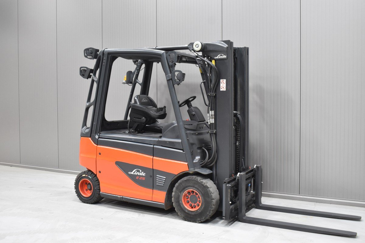 Gabelstapler Gebraucht kaufen – Linde E 25 - 01 mit Elektro in Österreich