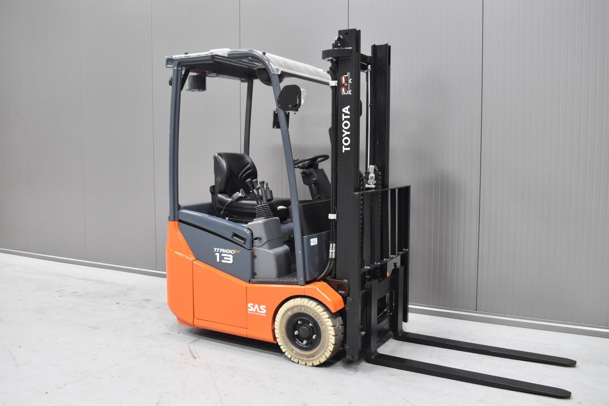 Gabelstapler Gebraucht kaufen – Toyota 7FBEST13 mit Elektro in Österreich