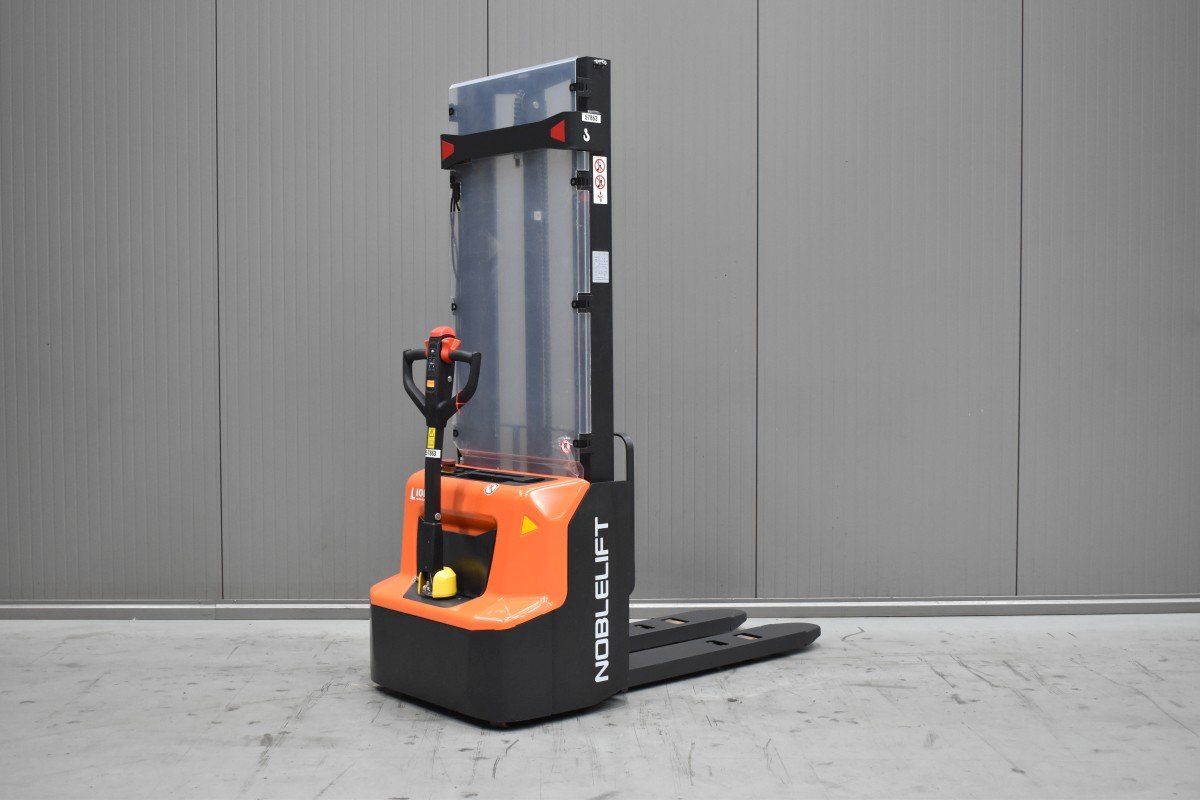 Gabelstapler Gebraucht kaufen – Noblelift PSE 12 ND mit Elektro in Österreich