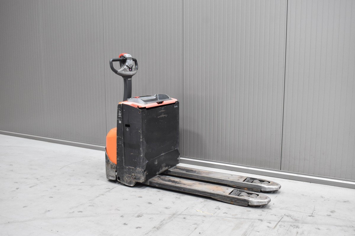 Toyota LWE 200 Gebrauchtstapler Kaufen