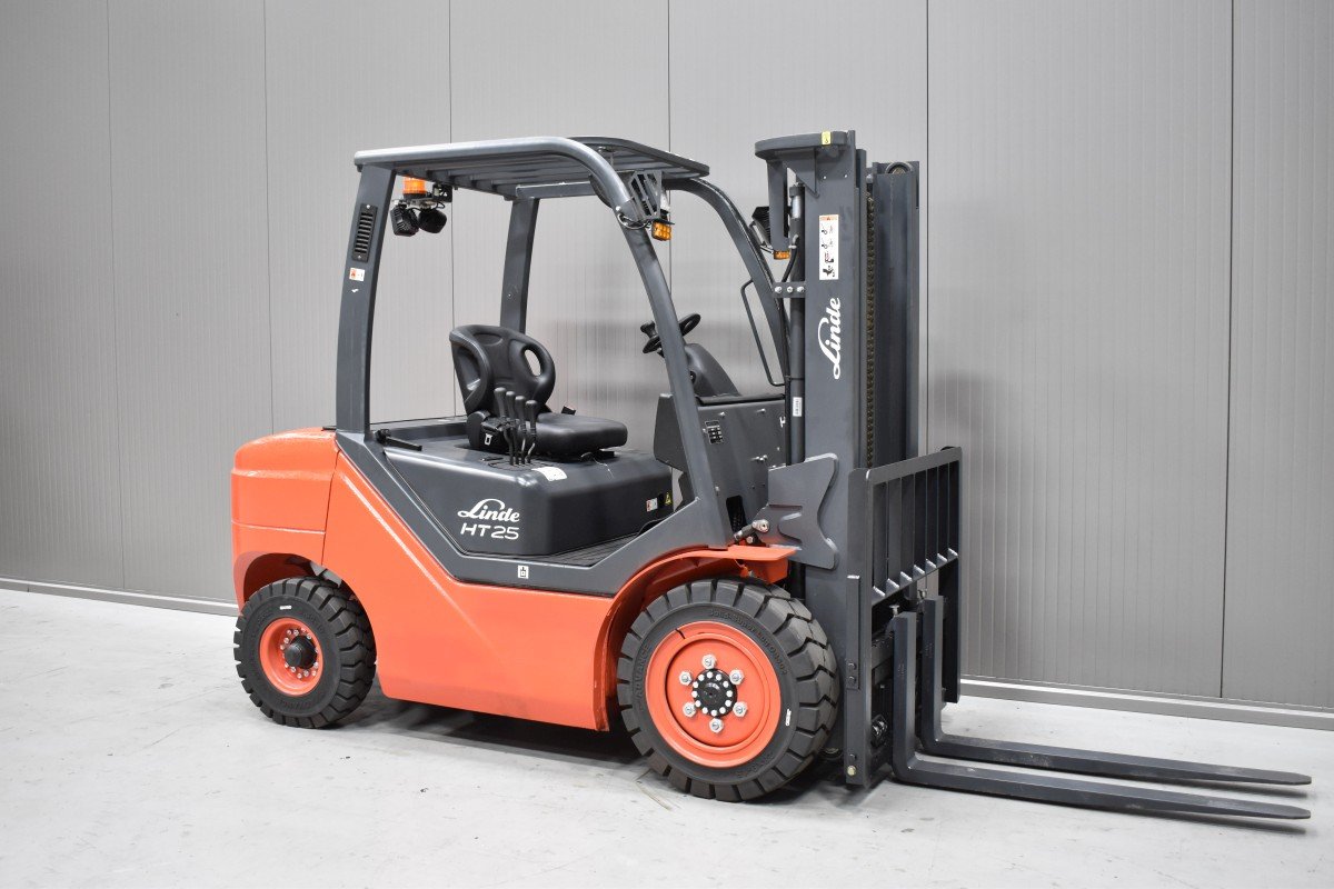 Gabelstapler Gebraucht kaufen – Linde HT 25 D mit Diesel in Österreich
