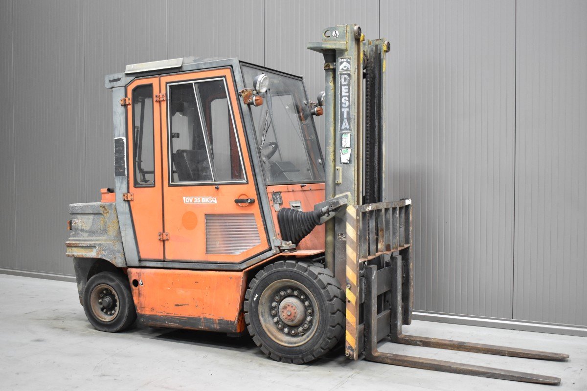 Gabelstapler Gebraucht kaufen – Desta DV 35 BK mit Diesel in Österreich