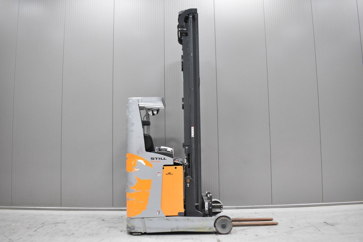 Still FM-X 14 – Bild 2