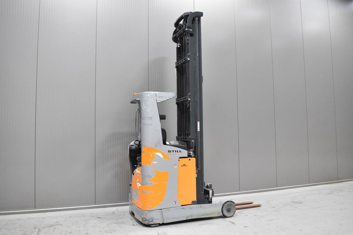 Still FM-X 14 – Bild 3