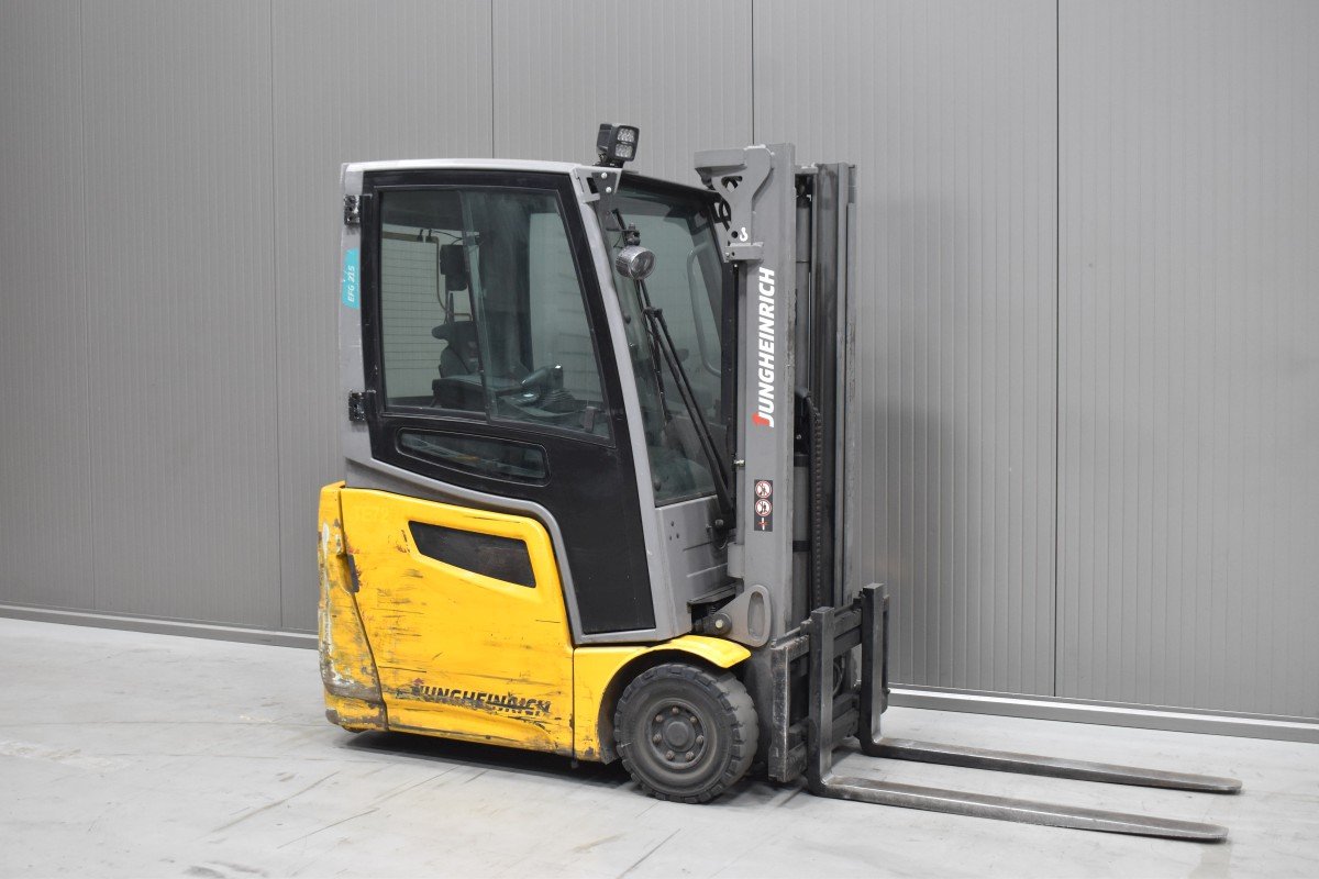 Gabelstapler Gebraucht kaufen – Jungheinrich EFG 215 mit Elektro in Österreich