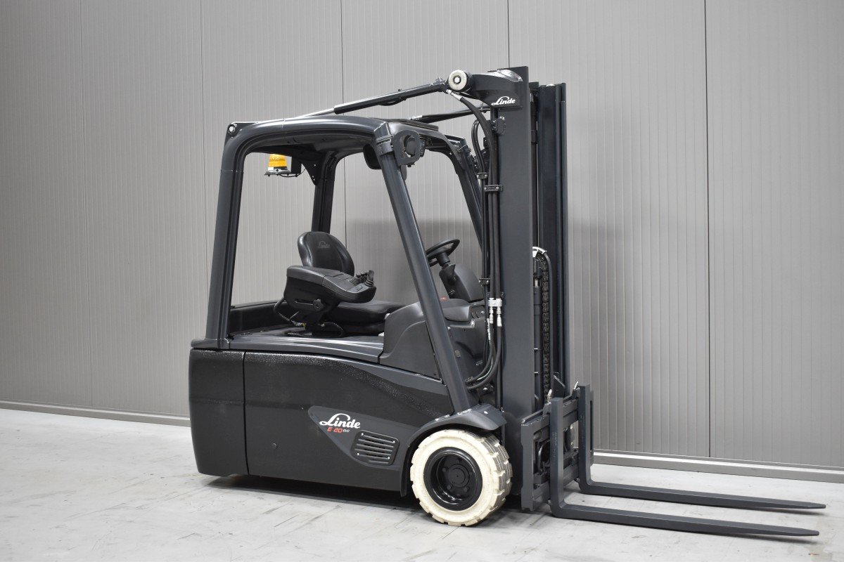 Gabelstapler Gebraucht kaufen – Linde E 20 L - 02 mit Elektro in Österreich