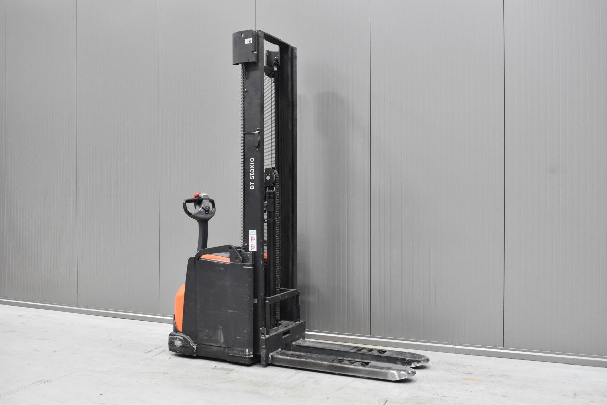 Gabelstapler Gebraucht kaufen – Toyota SWE 160 mit Elektro in Österreich