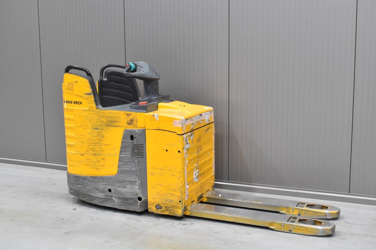 Gabelstapler Gebraucht kaufen – Jungheinrich ERE 225 f.P. mit Elektro in Österreich