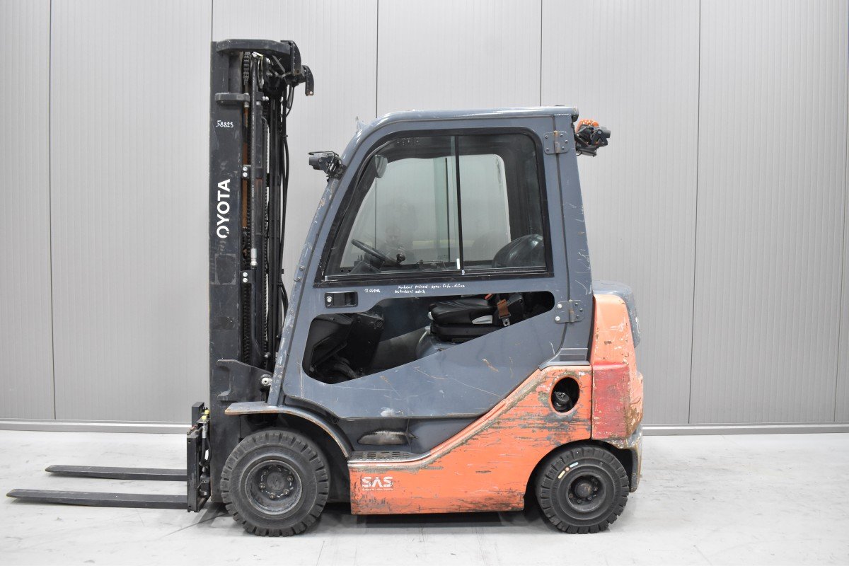 Toyota 02-8FDKF20 – Bild 11