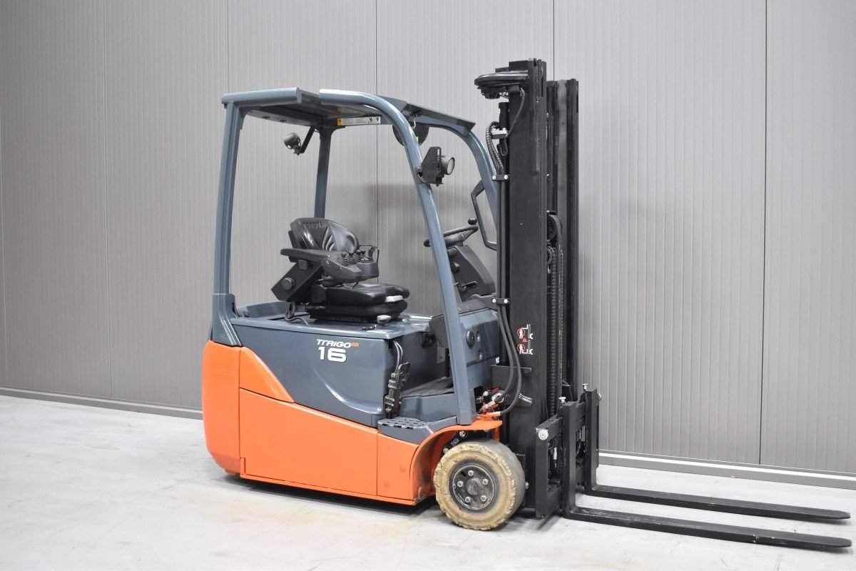 Gabelstapler Gebraucht kaufen – Toyota 8FBE16T mit Elektro in Österreich