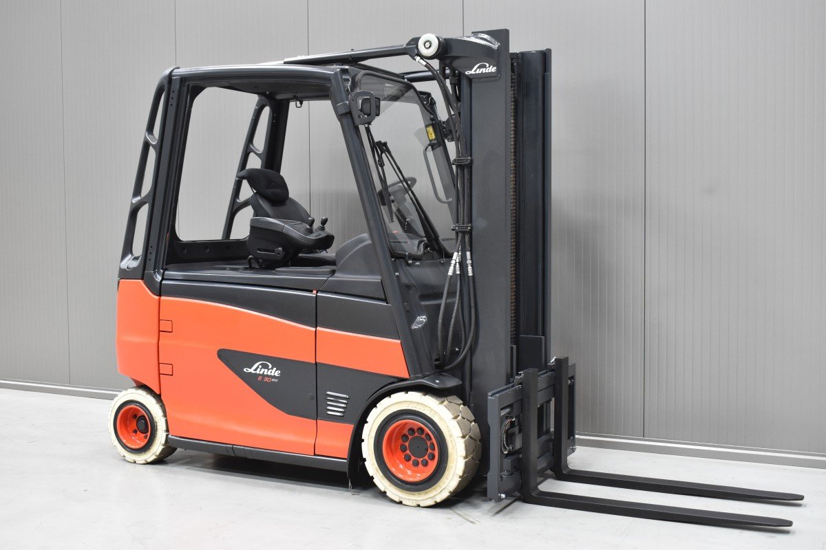 Gabelstapler Gebraucht kaufen – Linde E 30 HL/600-01 mit Elektro in Österreich