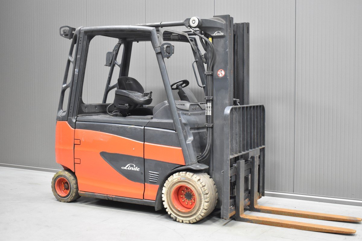 Gabelstapler Gebraucht kaufen – Linde E 35 HL - 01 mit Elektro in Österreich