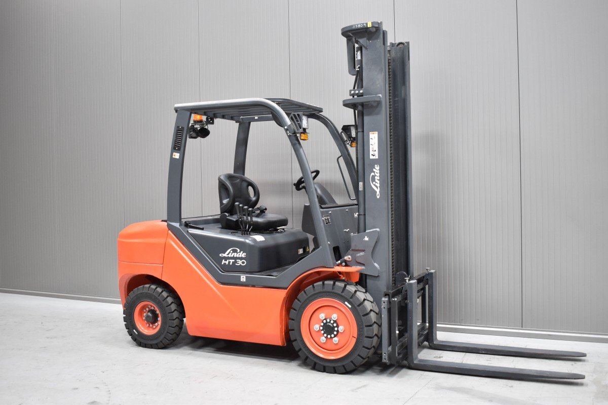 Gabelstapler Gebraucht kaufen – Linde HT 30 D mit Diesel in Österreich