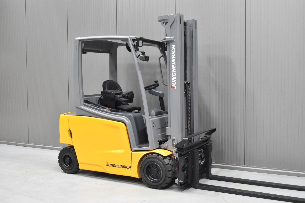 Gabelstapler Gebraucht kaufen – Jungheinrich EFG 320 mit Elektro in Österreich