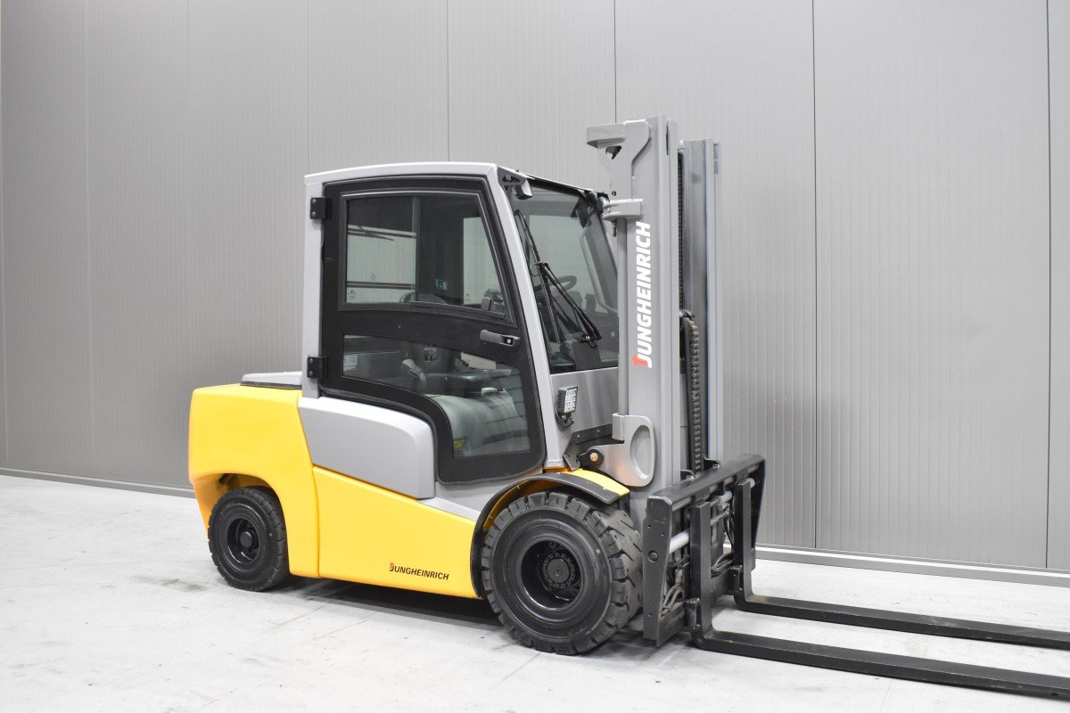 Gabelstapler Gebraucht kaufen – Jungheinrich DFG 435s mit Diesel in Österreich