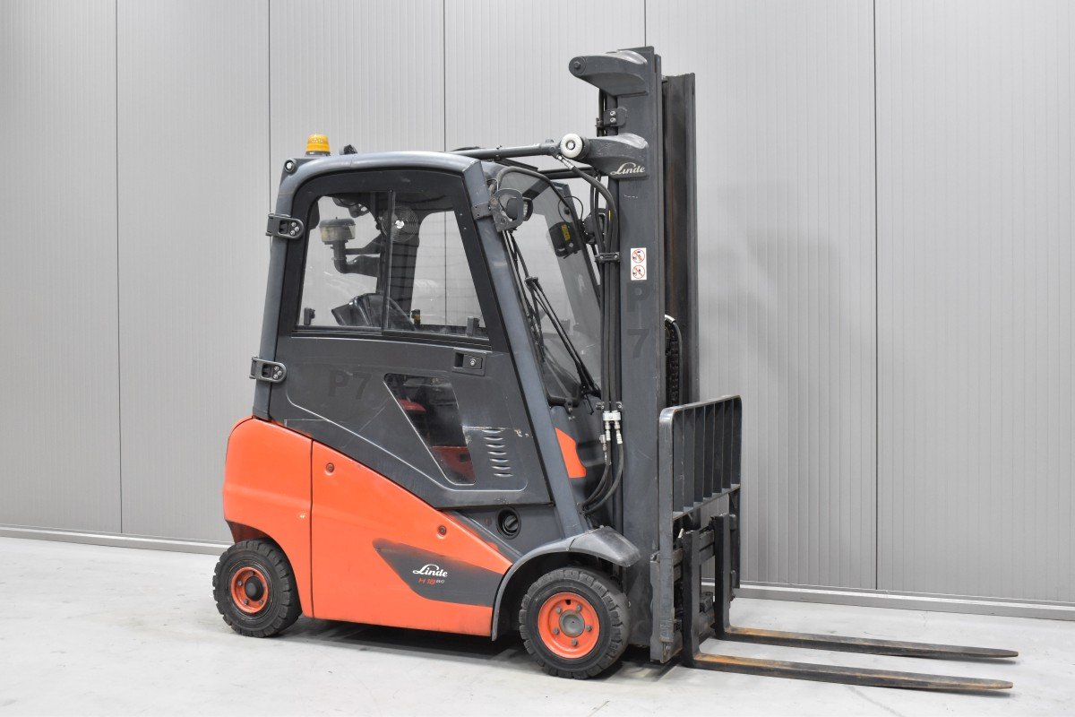Gabelstapler Gebraucht kaufen – Linde H 18 D - 01 mit Diesel in Österreich
