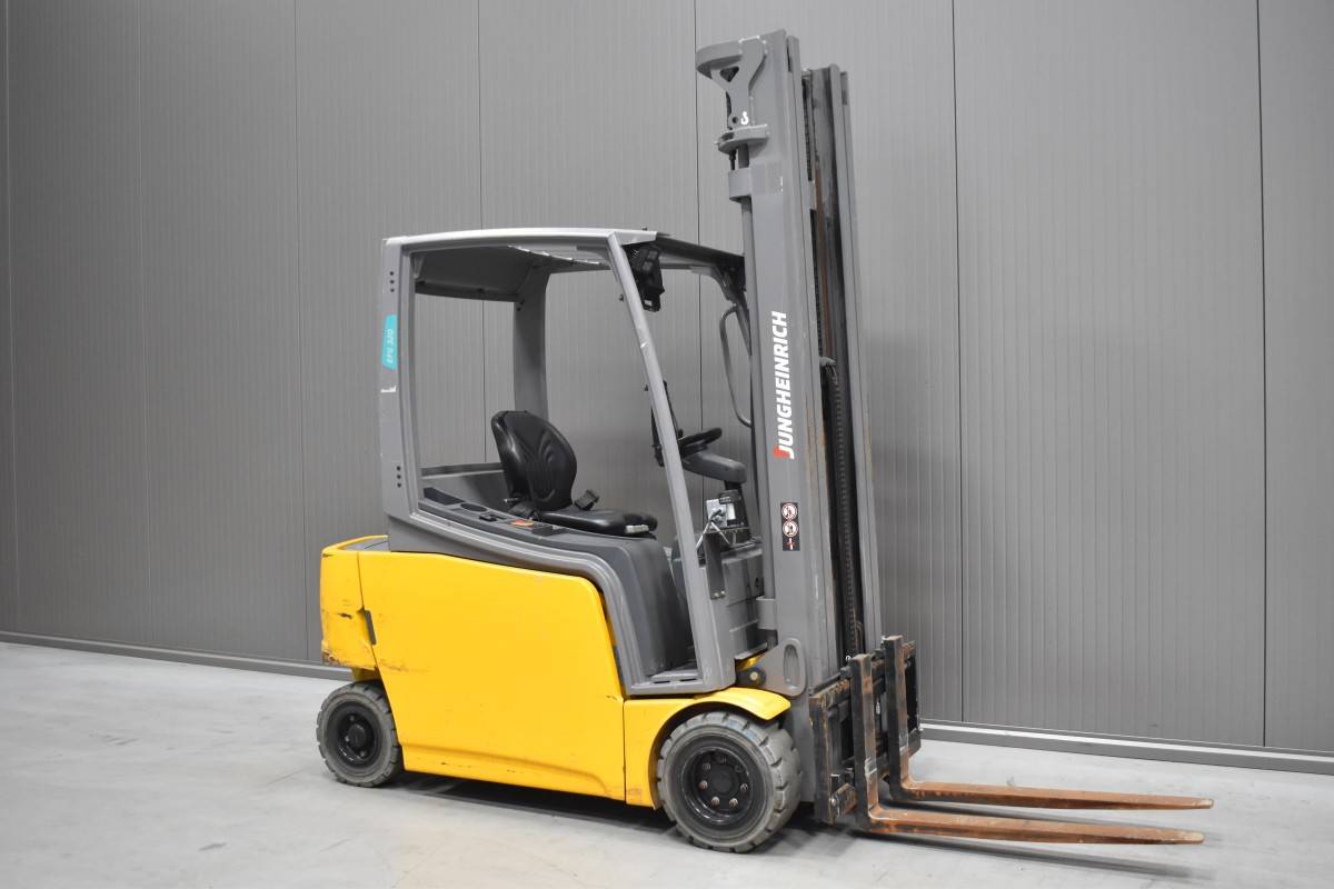Jungheinrich EFG 320 Gebrauchtstapler Kaufen